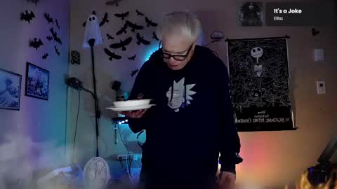 Viiscount  Snarfle Von Snarfenberg online show from December 4, 5:49 am