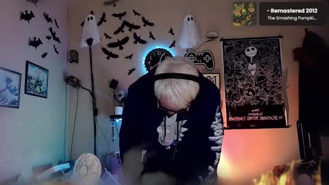 Viiscount  Snarfle Von Snarfenberg online show from December 4, 6:17 pm