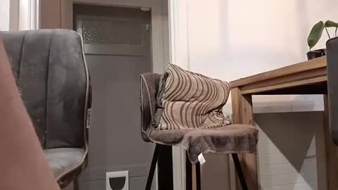 Snapshot of sneakerboy444 chatting on January 11, 9:25 pm sneakerboy444 online show from January 11, 9:25 pm