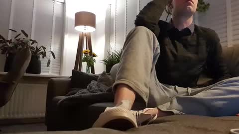 Snapshot of sneakerboy444 chatting on February 21, 8:16 pm sneakerboy444 online show from February 21, 8:16 pm