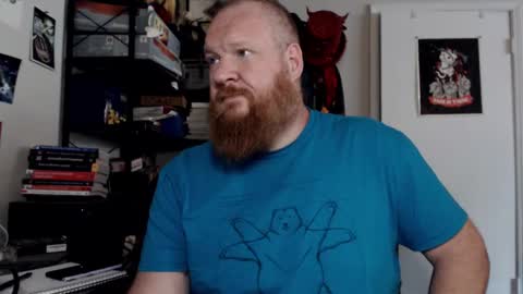 Snapshot of snidelywhipsass chatting on September 18, 4:53 pm Snidely Whipsass online show from September 18, 4:53 pm