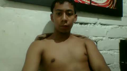 Snapshot of snoobmaster777 chatting on February 6, 7:39 pm Snoob Master 777 online show from February 6, 7:39 pm