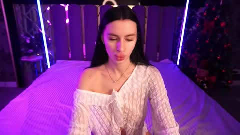 snow_whiteeex online show from January 13, 6:40 am