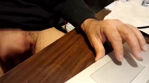 Snapshot of snowboarder699 chatting on October 27, 9:30 pm watchmecum online show from October 27, 9:30 pm