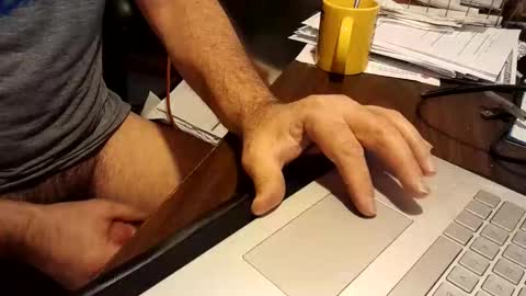 Snapshot of snowboarder699 chatting on December 22, 11:35 pm watchmecum online show from December 22, 11:35 pm