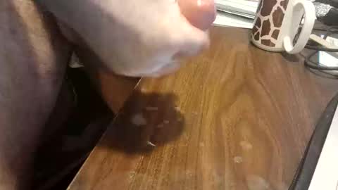 Snapshot of snowboarder699 chatting on January 17, 6:33 pm watchmecum online show from January 17, 6:33 pm