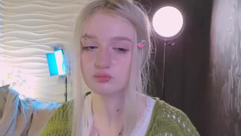 Ellie online show from May 7, 5:35 am