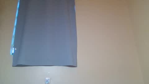 Snapshot of snowie_eyes chatting on November 6, 12:50 pm Snowie eyes online show from November 6, 12:50 pm