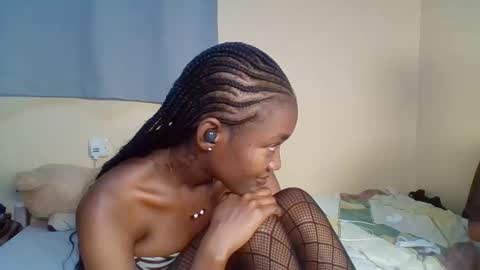 Snowie eyes online show from January 17, 12:54 pm