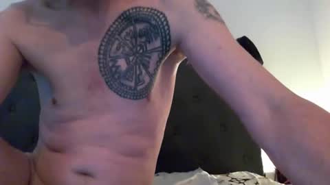 Snapshot of snub71 chatting on January 3, 1:03 pm snub71 online show from January 3, 1:03 pm