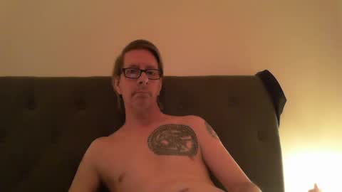 Snapshot of snub71 chatting on February 15, 3:17 pm snub71 online show from February 15, 3:17 pm