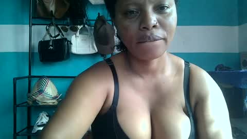 soayh89 online show from July 7, 7:34 am