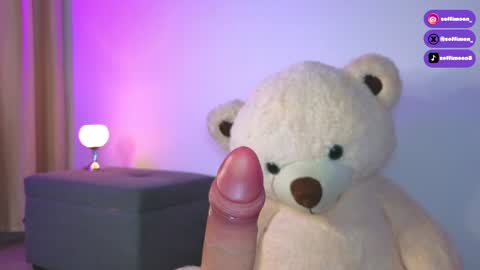 IG Soffimoon   I THANK YOU FOR LEAVING YOUR FOLLOW online show from December 5, 12:08 am