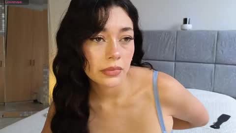 IG Soffimoon   I THANK YOU FOR LEAVING YOUR FOLLOW online show from April 17, 8:12 pm