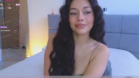 Snapshot of soffimoon_ chatting on June 11, 7:56 pm IG Soffimoon I THANK YOU FOR LEAVING YOUR FOLLOW online show from June 11, 7:56 pm