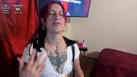 Snapshot of sofi_f_w chatting on April 8, 10:43 pm Sofi online show from April 8, 10:43 pm