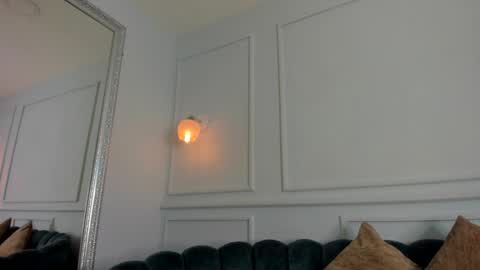 Sofi online show from December 3, 11:44 am