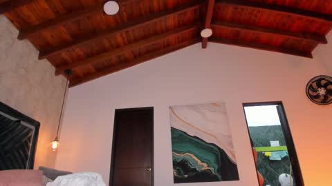 Sofi online show from October 18, 11:33 am