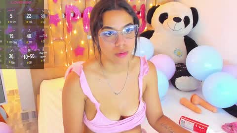 Snapshot of sofi_smith02 chatting on January 17, 11:40 pm sofi smith online show from January 17, 11:40 pm