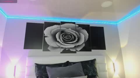 sofi_sp online show from December 5, 11:41 am