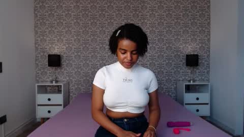 Snapshot of sofi_z chatting on December 28, 5:03 pm Sofi online show from December 28, 5:03 pm