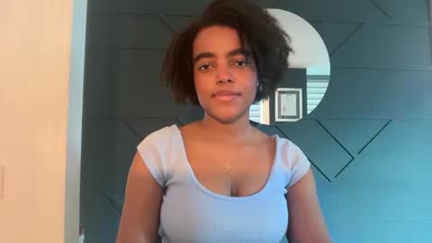 Snapshot of sofi_z chatting on November 30, 1:15 pm Sofi online show from November 30, 1:15 pm