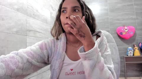 sofia86379 online show from January 27, 9:44 pm