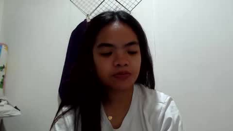 sofia_587145 online show from May 30, 10:23 am
