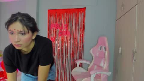sofia__salazar online show from February 14, 9:39 am