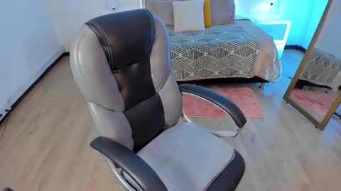 sofia_collen_ online show from October 22, 8:08 pm