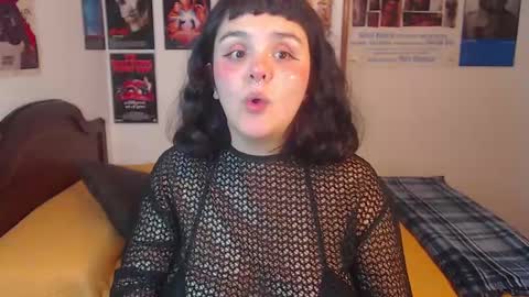 Snapshot of sofia_coolle chatting on December 11, 2:19 am Sofi online show from December 11, 2:19 am
