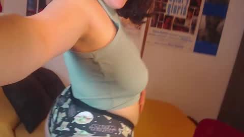 Snapshot of sofia_coolle chatting on January 22, 7:45 pm Sofi online show from January 22, 7:45 pm