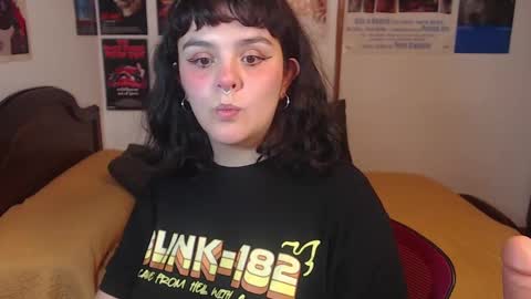 Snapshot of sofia_coolle chatting on February 19, 2:12 am Sofi online show from February 19, 2:12 am