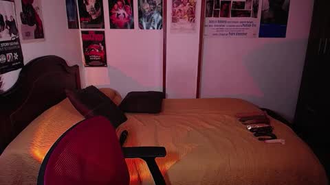 Snapshot of sofia_coolle chatting on October 10, 10:09 pm Sofi online show from October 10, 10:09 pm