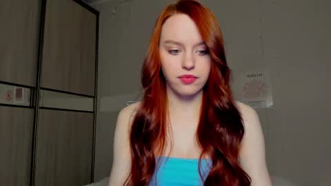 Snapshot of sofia_flowers chatting on June 8, 9:26 pm sofia_flowers online show from June 8, 9:26 pm