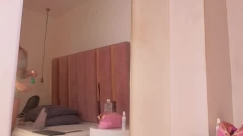 sofia_foxx1 online show from May 14, 12:01 pm