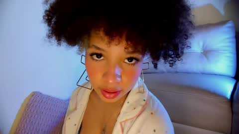 Snapshot of sofia_kay_ chatting on May 4, 9:22 pm S O F I A online show from May 4, 9:22 pm