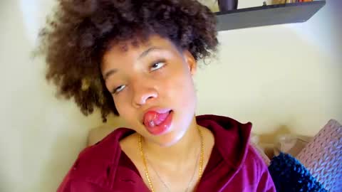 Snapshot of sofia_kay_ chatting on May 19, 8:26 pm S O F I A online show from May 19, 8:26 pm