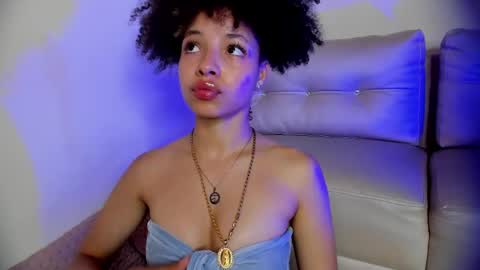 Snapshot of sofia_kay_ chatting on May 23, 7:40 pm S O F I A online show from May 23, 7:40 pm