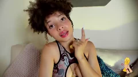 Snapshot of sofia_kay_ chatting on June 23, 8:18 pm S O F I A online show from June 23, 8:18 pm
