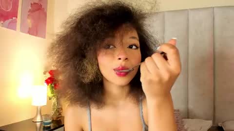 Snapshot of sofia_kay_ chatting on July 3, 8:15 pm S O F I A online show from July 3, 8:15 pm