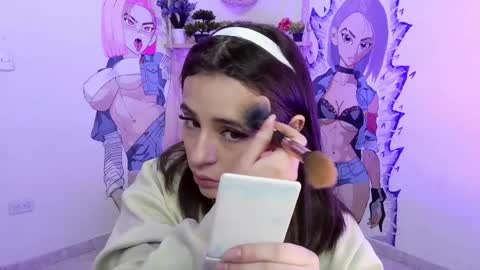 sofia_lara28 online show from April 7, 12:16 pm