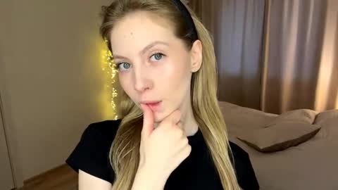 Sofia online show from April 17, 2:31 pm