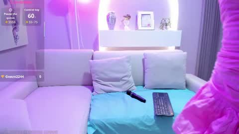 Snapshot of sofia_new chatting on July 2, 10:21 am sofia_new online show from July 2, 10:21 am