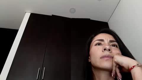 Snapshot of sofia_resiliente chatting on November 15, 9:32 pm SOFIA online show from November 15, 9:32 pm