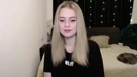 sofia_rosemary online show from December 11, 11:19 am