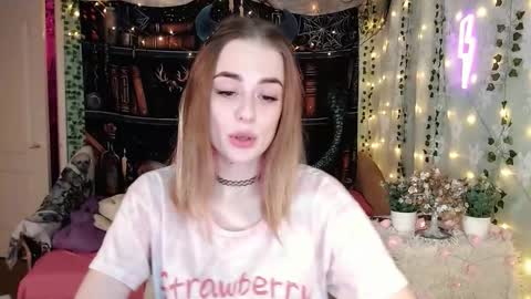sofia_rosemary online show from February 2, 1:32 pm