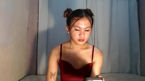 sofia_sweetheart18 online show from May 16, 12:29 am