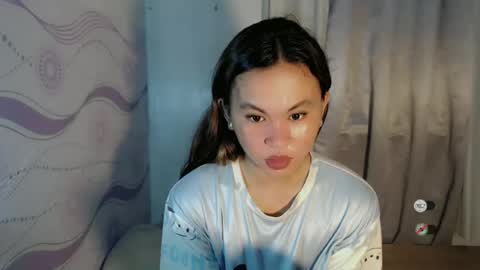 sofia_sweetheart18 online show from June 24, 12:04 pm