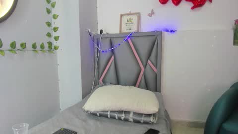 Sofa online show from February 28, 12:50 pm